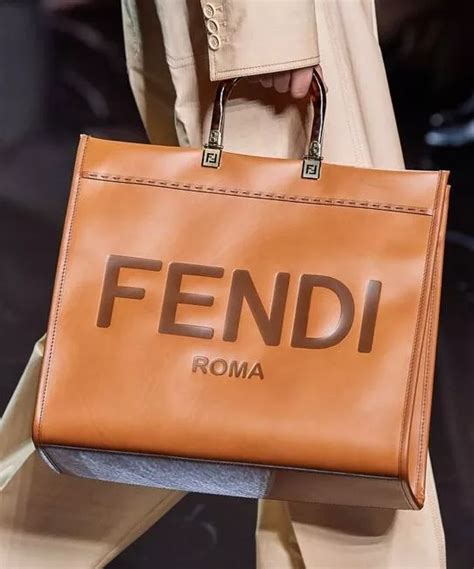 harga tas fendi btw|harga bag Fendi.